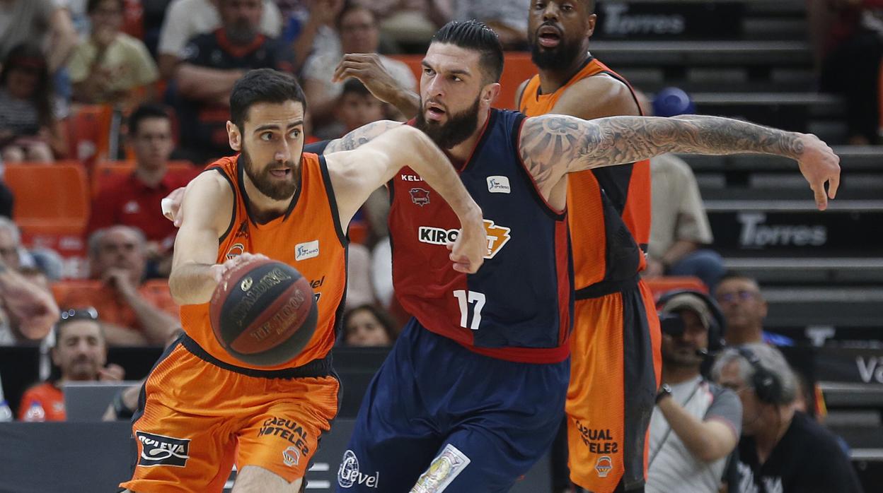 El Valencia gana al Baskonia y lanza un aviso antes de playoffs