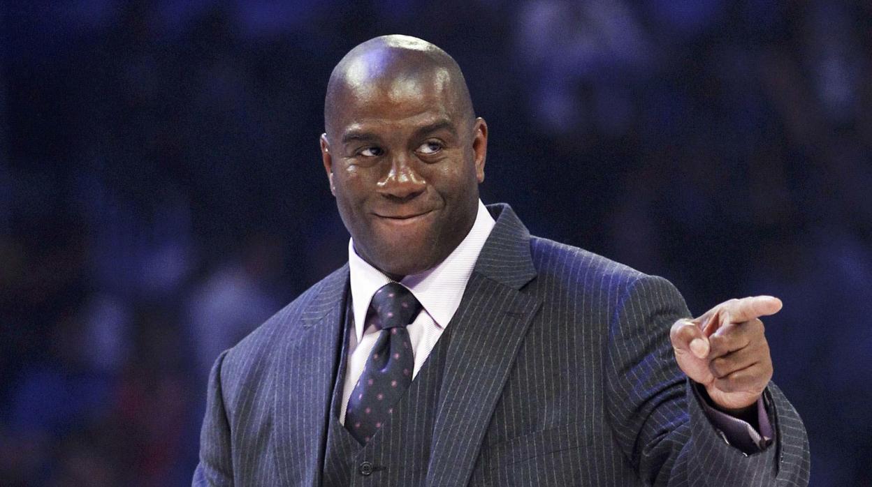 Magic Johnson, un «traficante del terror» según empleados de los Lakers