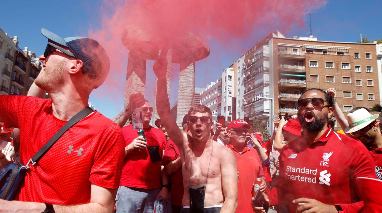 Los aficionados del Liverpool, en plena celebración