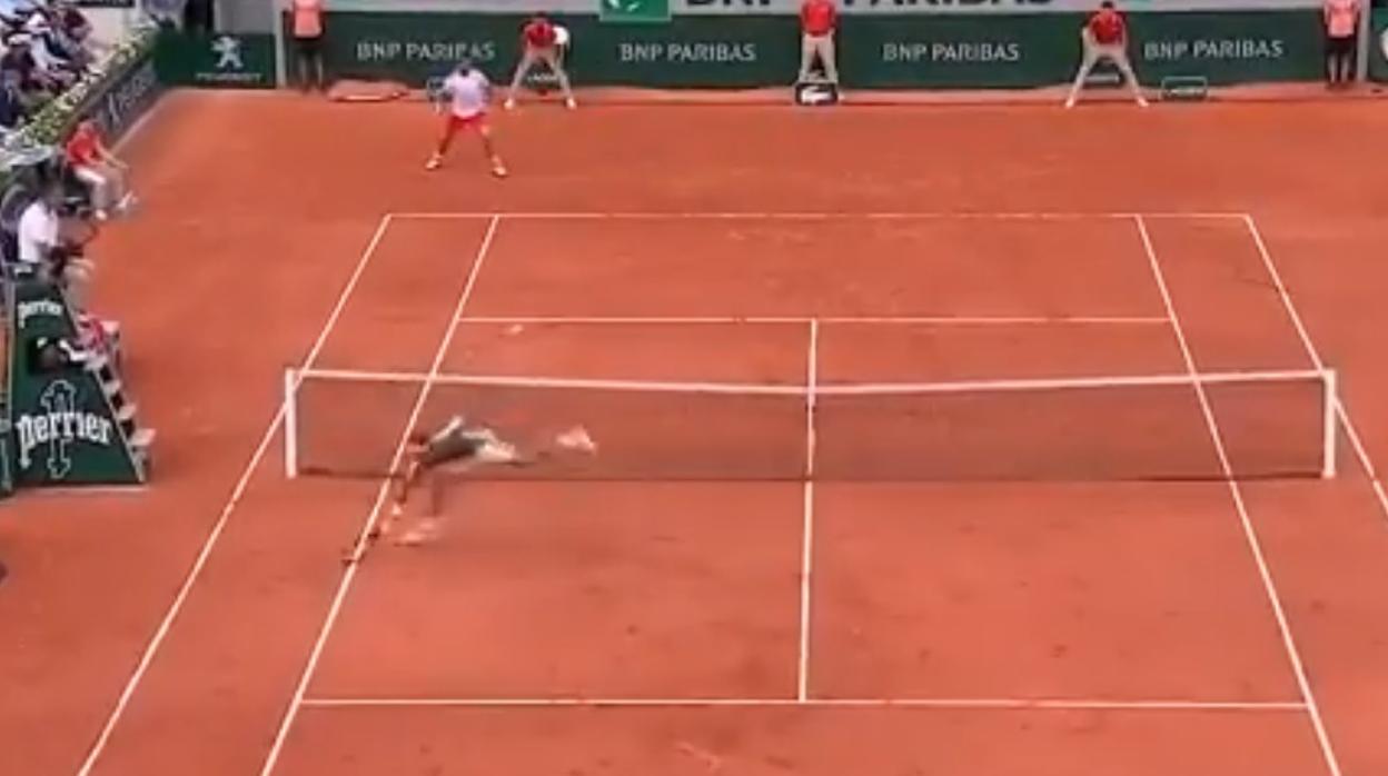 El voleón de Federer que parecía imposible alcanzar