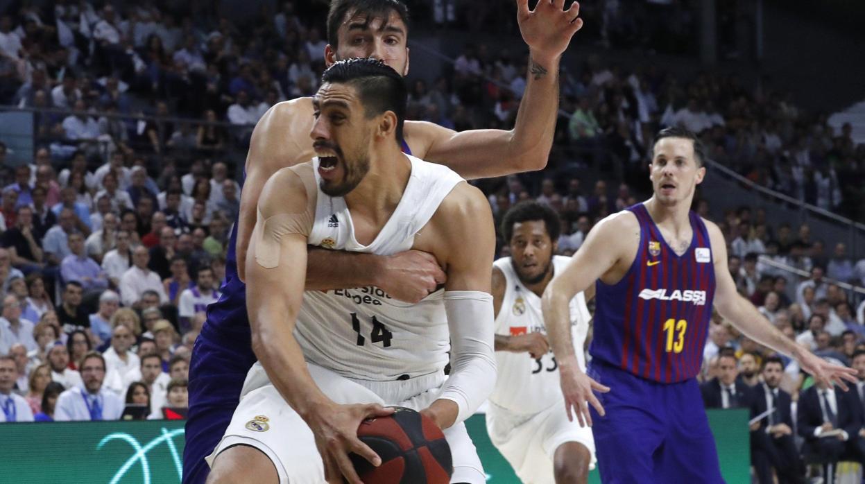 Horario y dónde el Barcelona-Real Madrid, tercer partido de la final ACB en directo