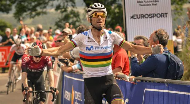 Alejandro Valverde gana después de 53 días de parón
