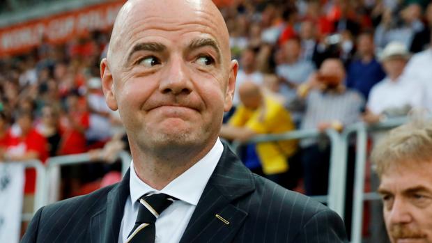 La FIFA presiona a la Federación de Irán para que permita mujeres en los estadios