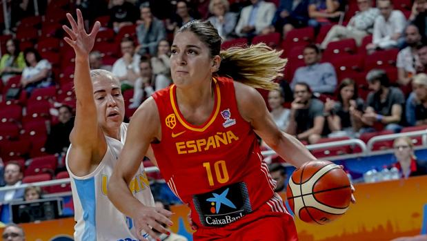 España se estrena ganando con un recital de Xargay