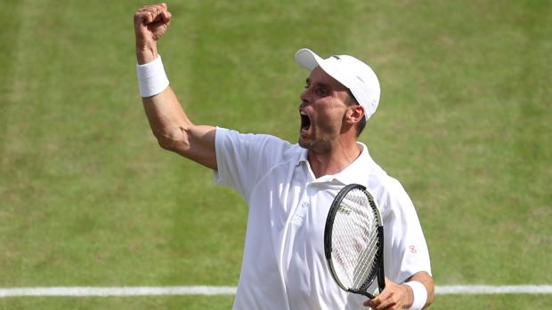 Roberto Bautista se crece en la hierba de Wimbledon