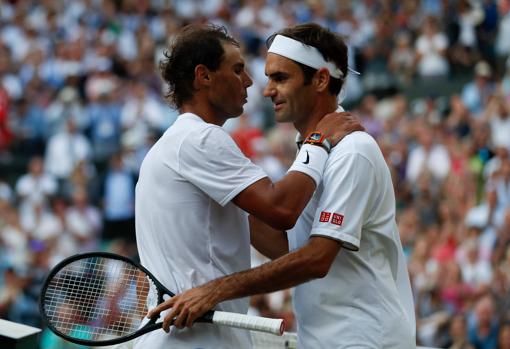 El abrazo entre Nadal y Federer que engrandece una rivalidad histórica
