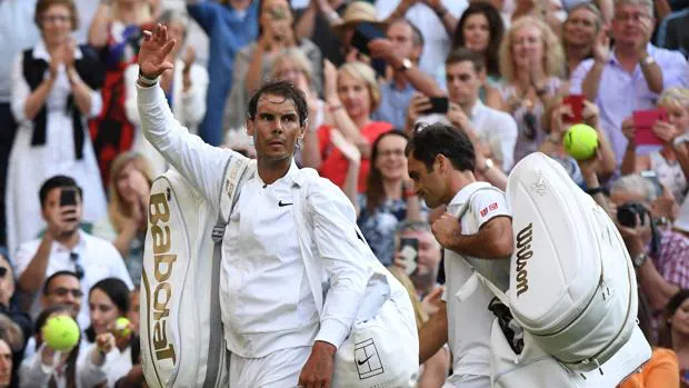 El abrazo entre Nadal y Federer que engrandece una rivalidad histórica