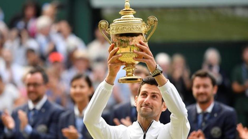 Djokovic se impone a Federer en la final de Wimbledon y suma ya cinco títulos sobre la hierba londinense