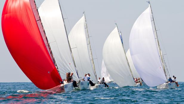 Pierre Laounean lidera el Mundial J80 de Getxo