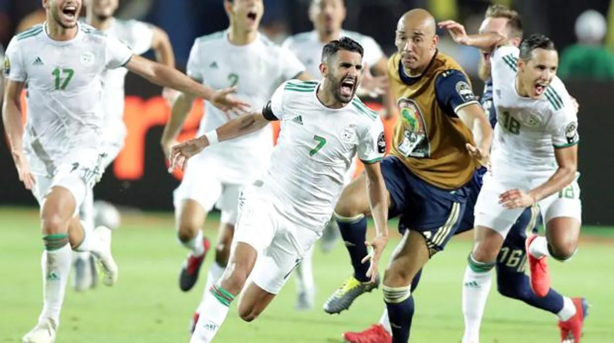 Argelia celebrando el pase a la final de la Copa de África