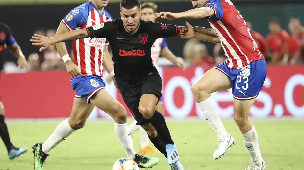 Los penaltis recompensan al Atlético de Madrid ante el Chivas