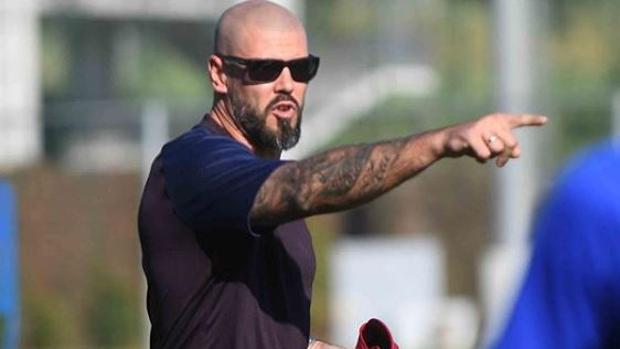 Víctor Valdés se estrena como entrenador del Barça