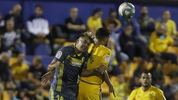 El Alcorcón corta la racha triunfal del Cádiz