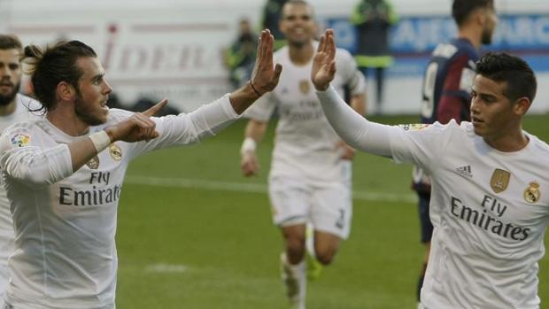 Zidane da pistas de cara al futuro: deja en Madrid a Bale y James ante el Red Bull Salzburgo