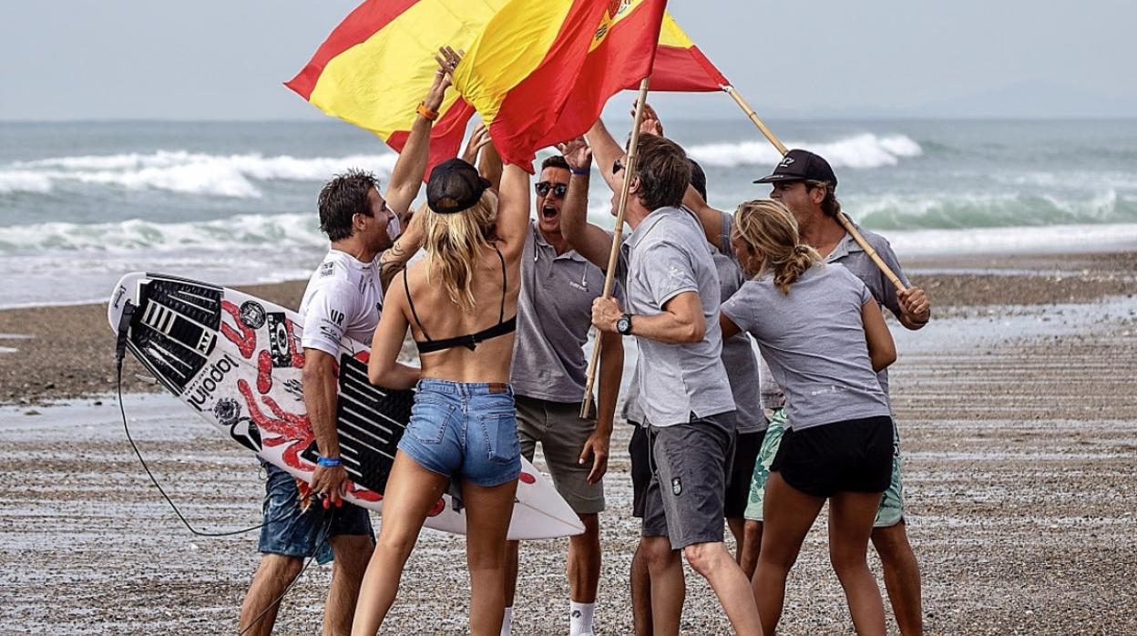 La selección española de surf preparada para Japón