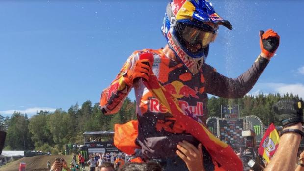 Jorge Prado revalida su corona mundial de motocross