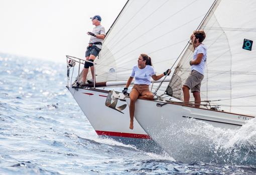 «Olympian» rompe el guión en la primera jornada de la XVI Copa del Rey de Barcos de Época