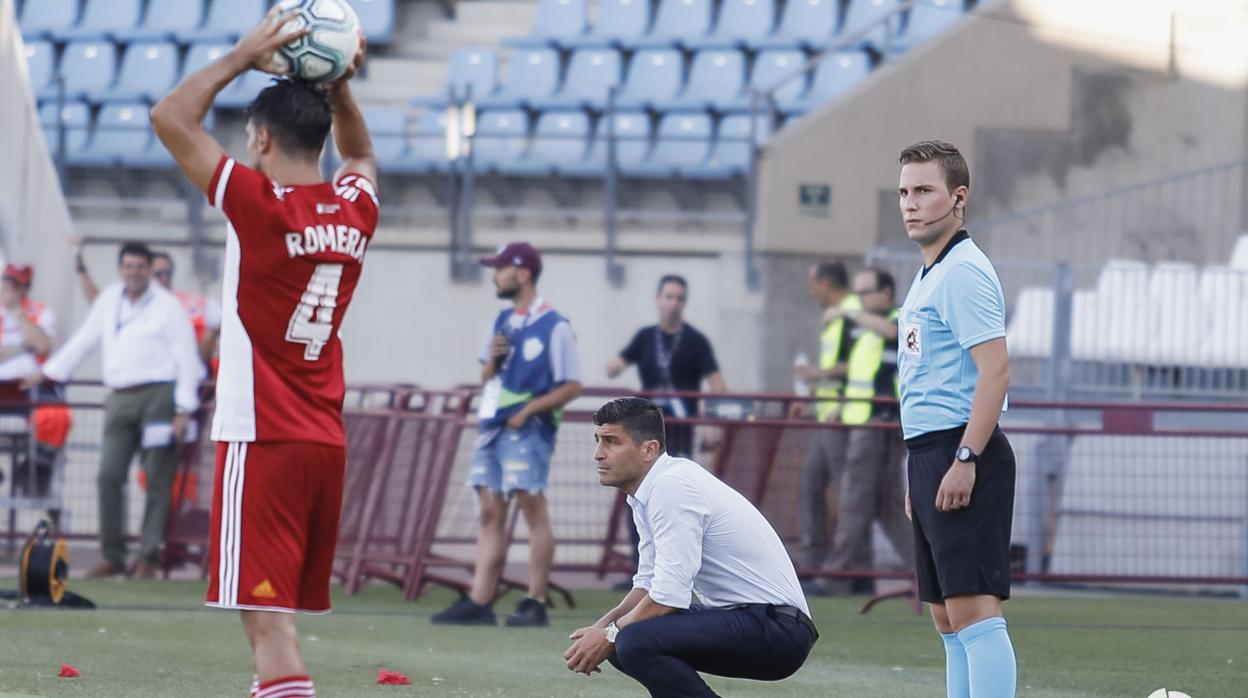 El Cádiz le arrebata el liderato al Almería