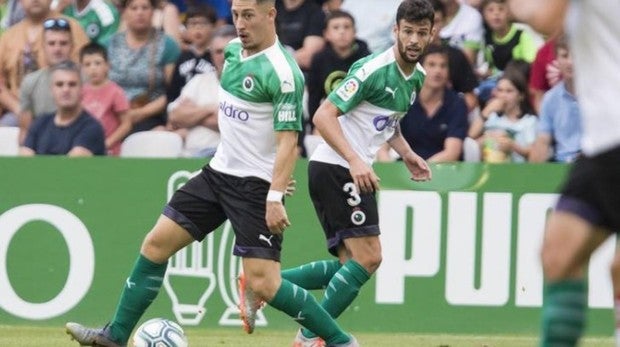 Un gol de Alex en el 101 mantiene el pleno de triunfos del Cádiz