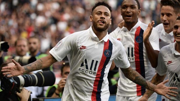 Neymar, villano y héroe del PSG: «No necesito que la afición me anime»