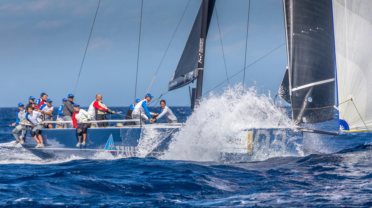 «Sled», primer líder con «Azzurra» pisándole los talones