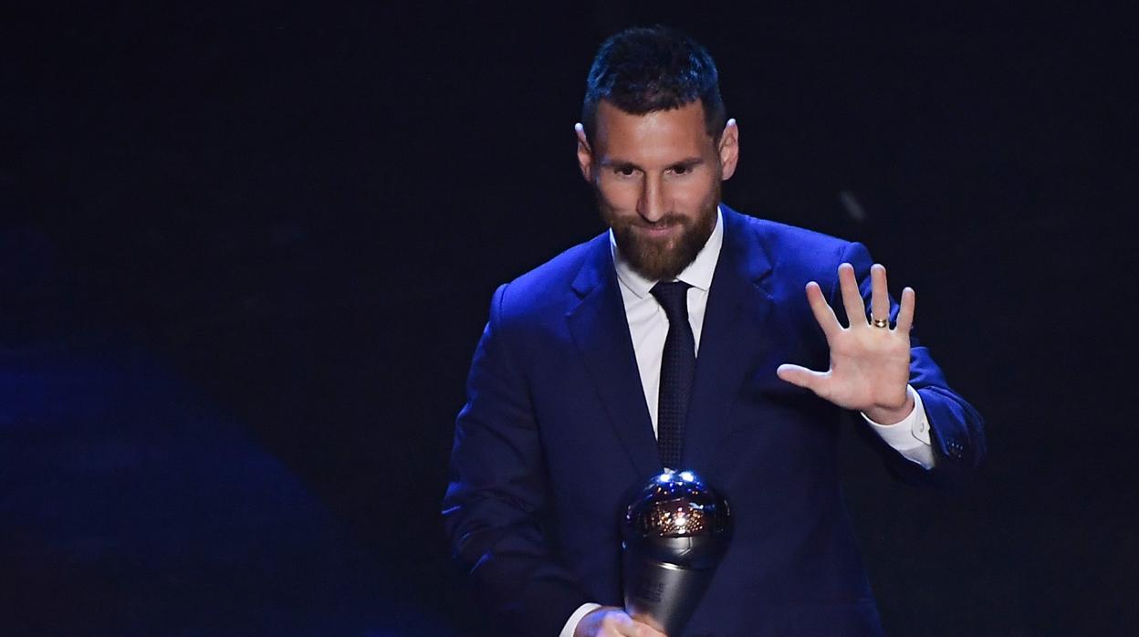 Messi, con el premio The Best