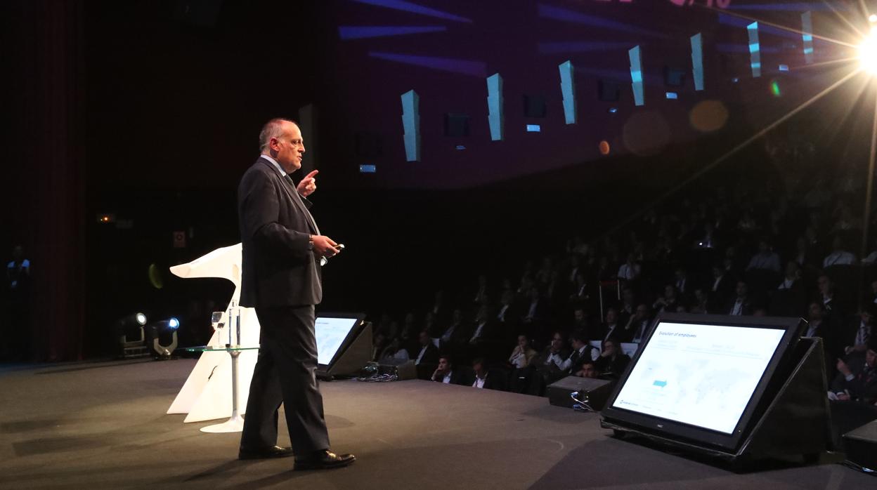 JAvier Tebas, durante su ponencia sobre Inteligencia Artificial