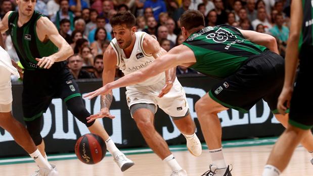 El Real Madrid gana en la vuelta de Nico Laprovittola a Badalona