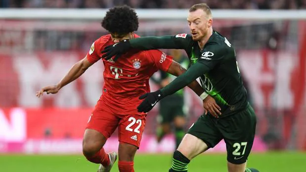 El joven Zirkzee rescata al Bayern ante el Wolfsburgo