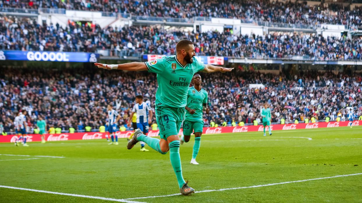 Benzema lo hace todo en el Madrid