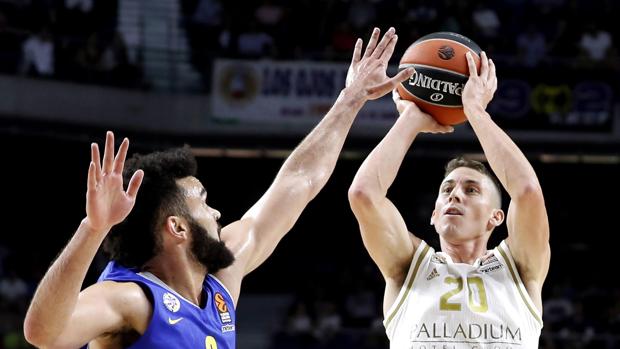 El triplazo de Carroll a tres segundos del final con el que el Real Madrid ganó al Maccabi