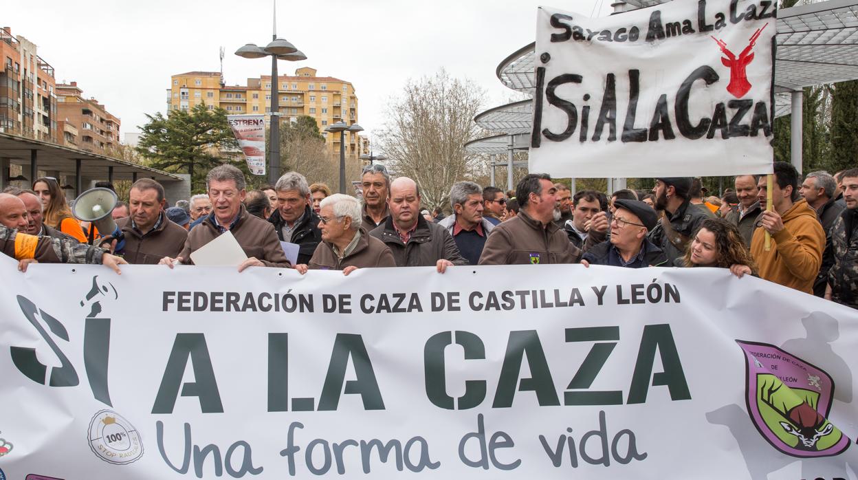 Manifestación en defensa de la caza como un modo de vida