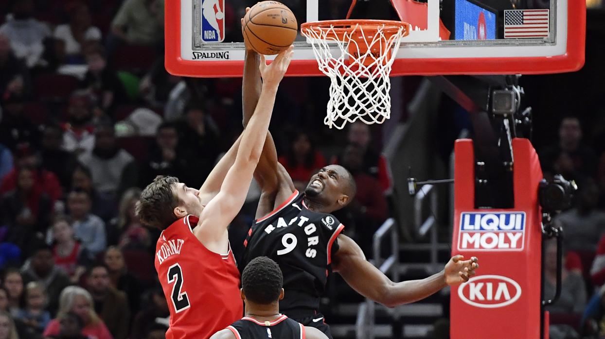 Ibaka corona su gran partido ante los Bulls con un tapón colosal