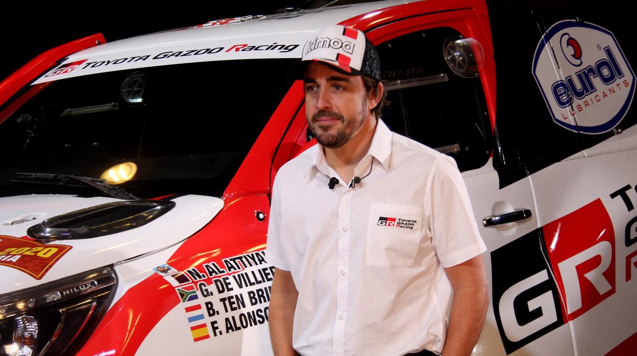 Fernando Alonso participará en el rally en Arabia Saudí