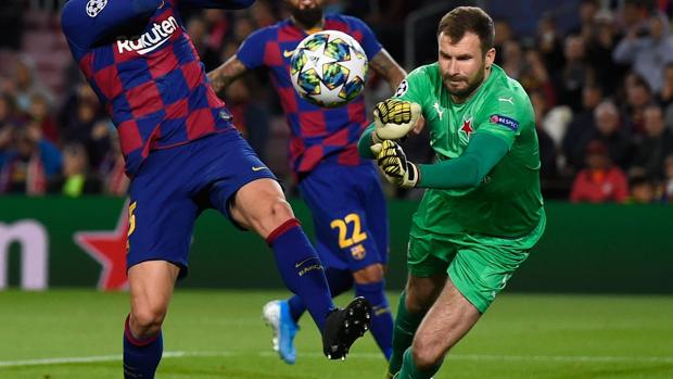 El portero del Slavia de Praga desvela el feo gesto de los jugadores del Barça
