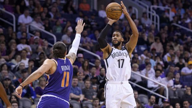 Ricky Rubio y los Suns se exhiben ante los Nets
