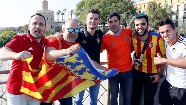 Los aficionados, en contra de que se juegue lejos de España