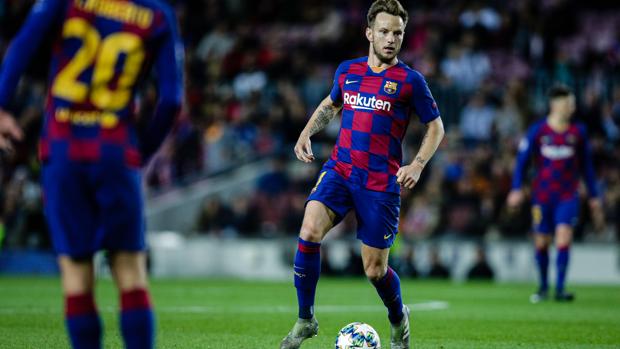 Rakitic alza la voz harto de su suplencia