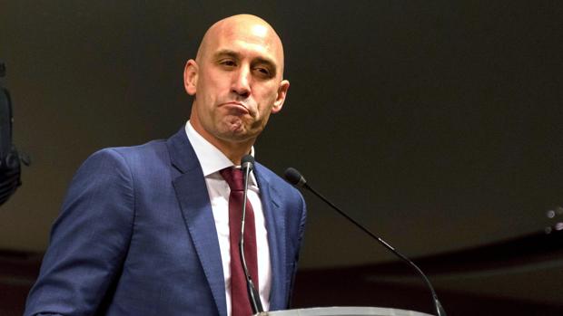 Luis Rubiales reivindica el nuevo VAR pese a las críticas