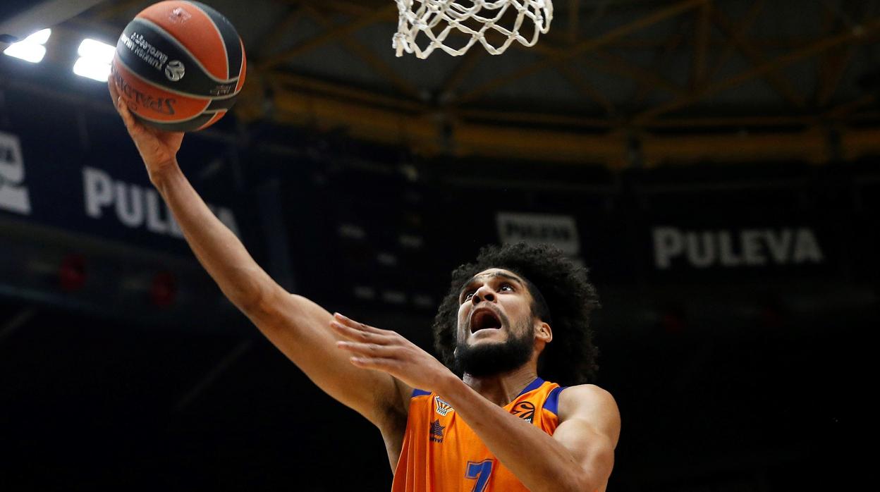 Valencia cierra una «semana fantástica» con un trabajado triunfo ante Khimki