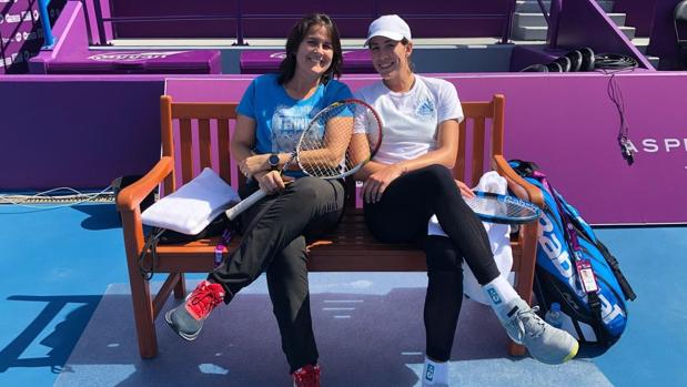 Muguruza vuelve a trabajar con Conchita Martínez