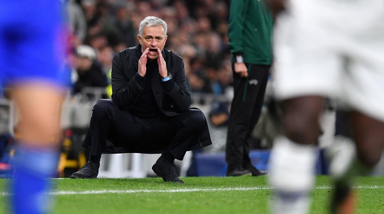 Mourinho, en un partido del Tottenham