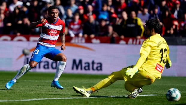 El Granada remonta y provoca la primera derrota de Abelardo en el Espanyol