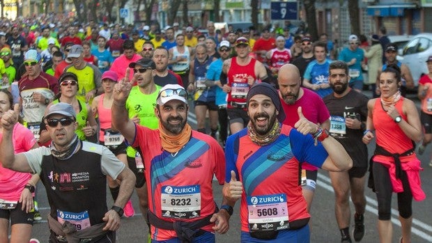 El Parque de María Luisa acoge los entrenamientos oficiales del Zurich Maratón de Sevilla 2020