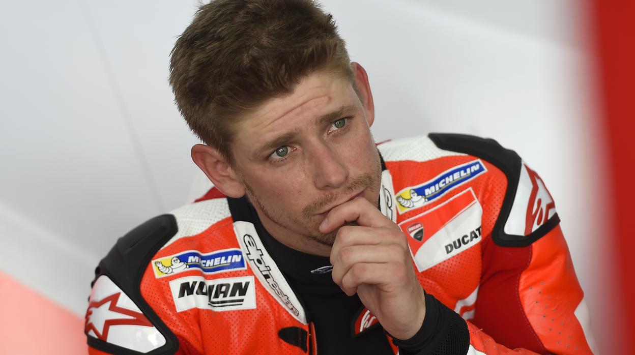 Casey Stoner libra una nueva batalla contra la fatiga crónica: «Si piloto, me paso una semana en el sofá»