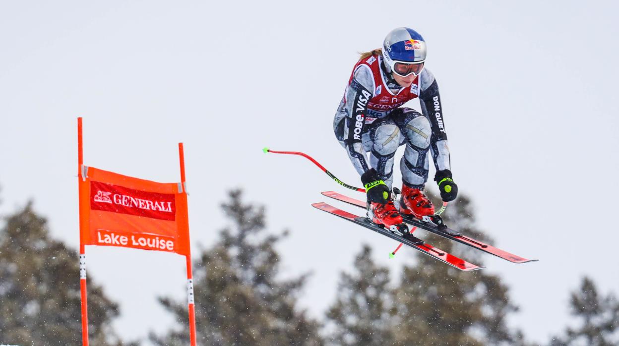 El vertiginoso descenso de Ester Ledecka en Lake Louise