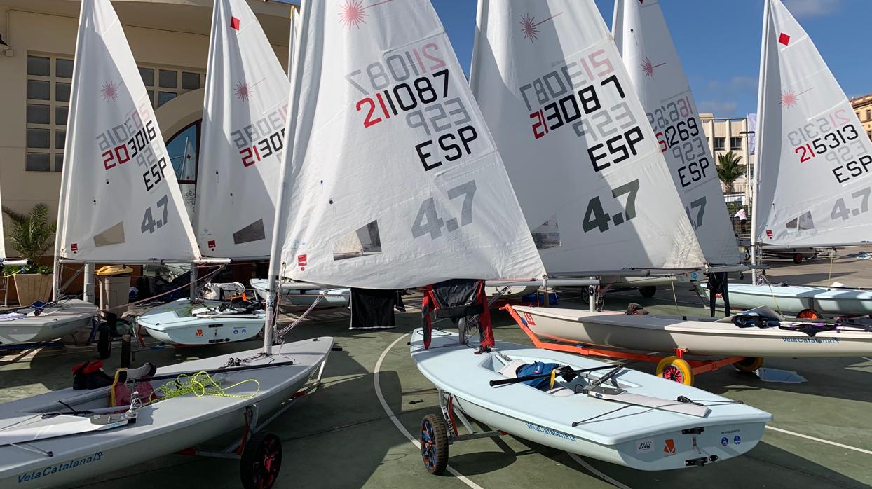 Daniel Cardona, Carmen Clavero y Cristina Vilariño, nuevos campeones de España Juveniles de Laser 4.7