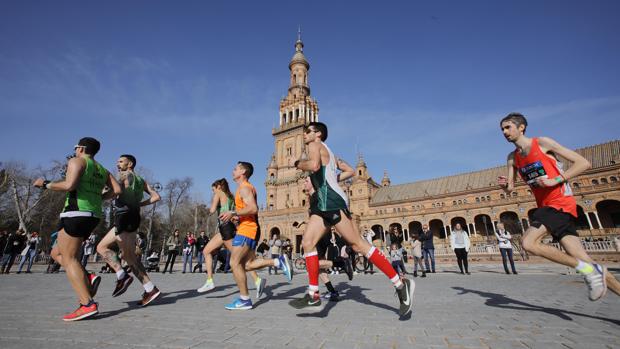 City Sightseeing pone en marcha su concurso para el Maratón de Sevilla