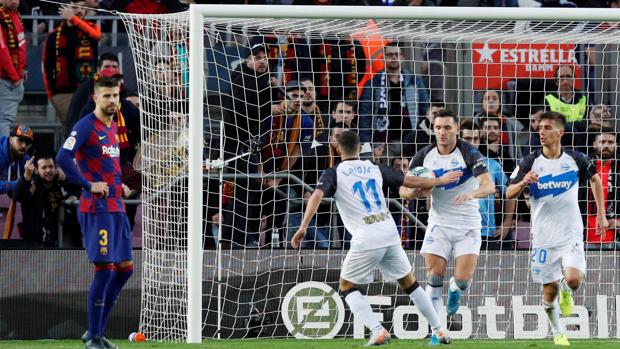 Gol de Pere Pons (2-1) en el Barcelona - Alavés