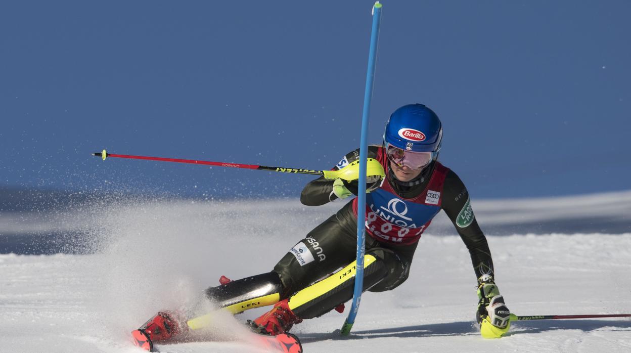 Mikaela Shiffrin hace doblete en Lienz